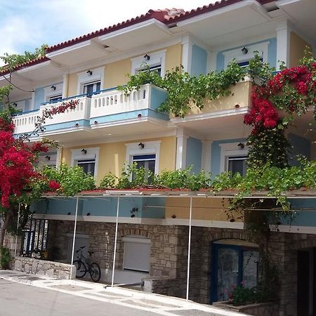 Paris Beach Hotel イライオン エクステリア 写真