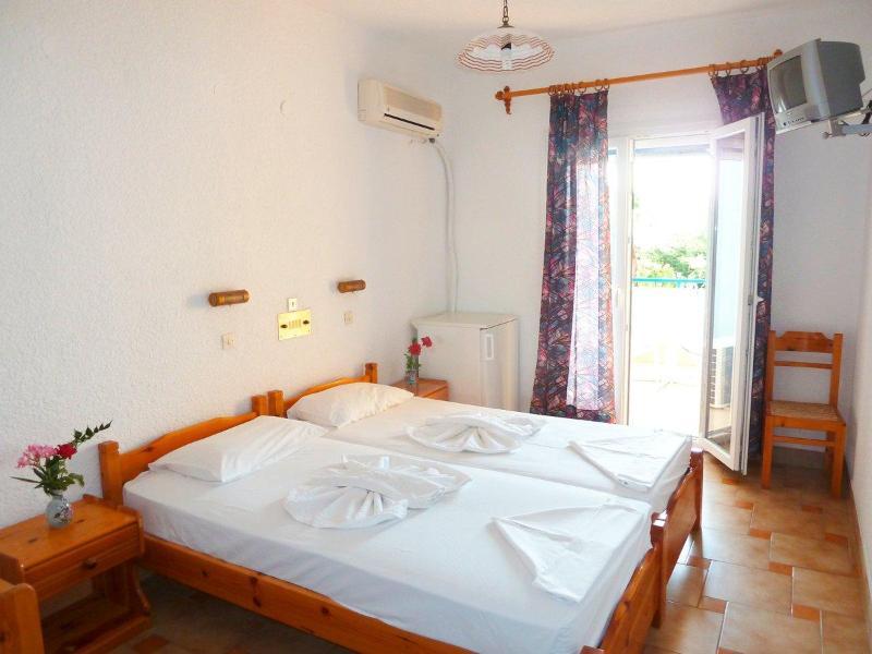 Paris Beach Hotel イライオン エクステリア 写真