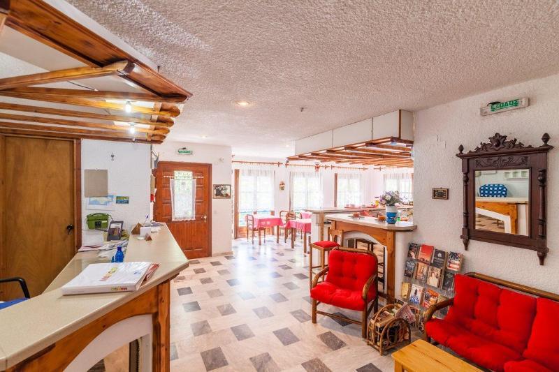 Paris Beach Hotel イライオン エクステリア 写真